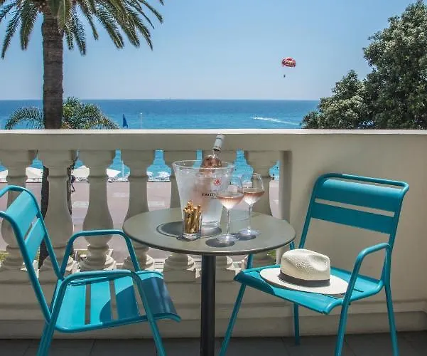 Mercure Nice Marche Aux Fleurs