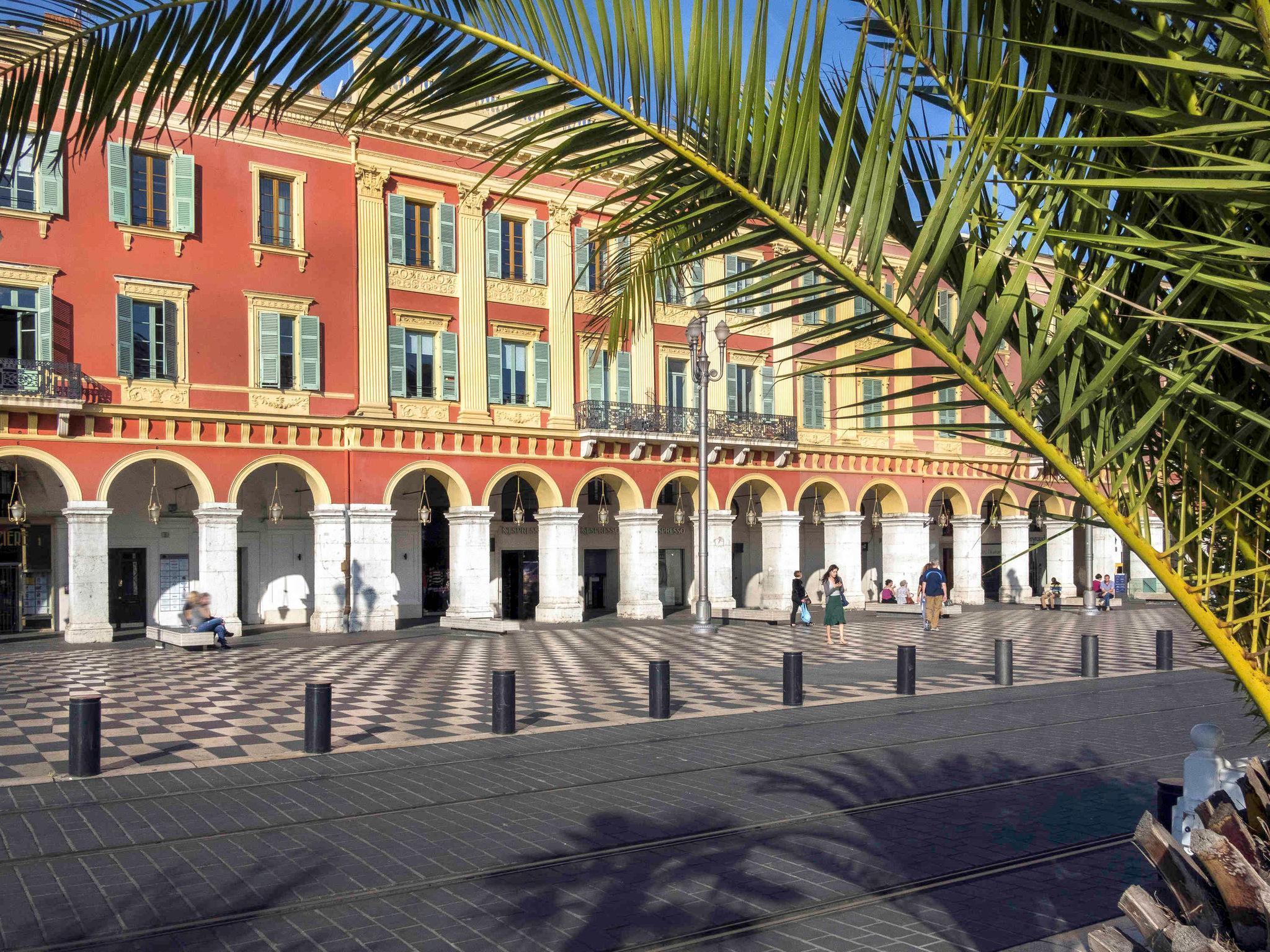 Mercure Marché Aux Fleurs 4* Niza