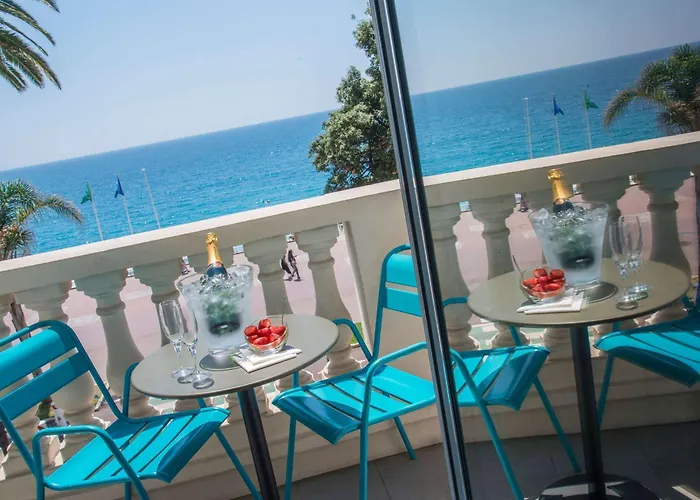 Mercure Nice Marche Aux Fleurs
