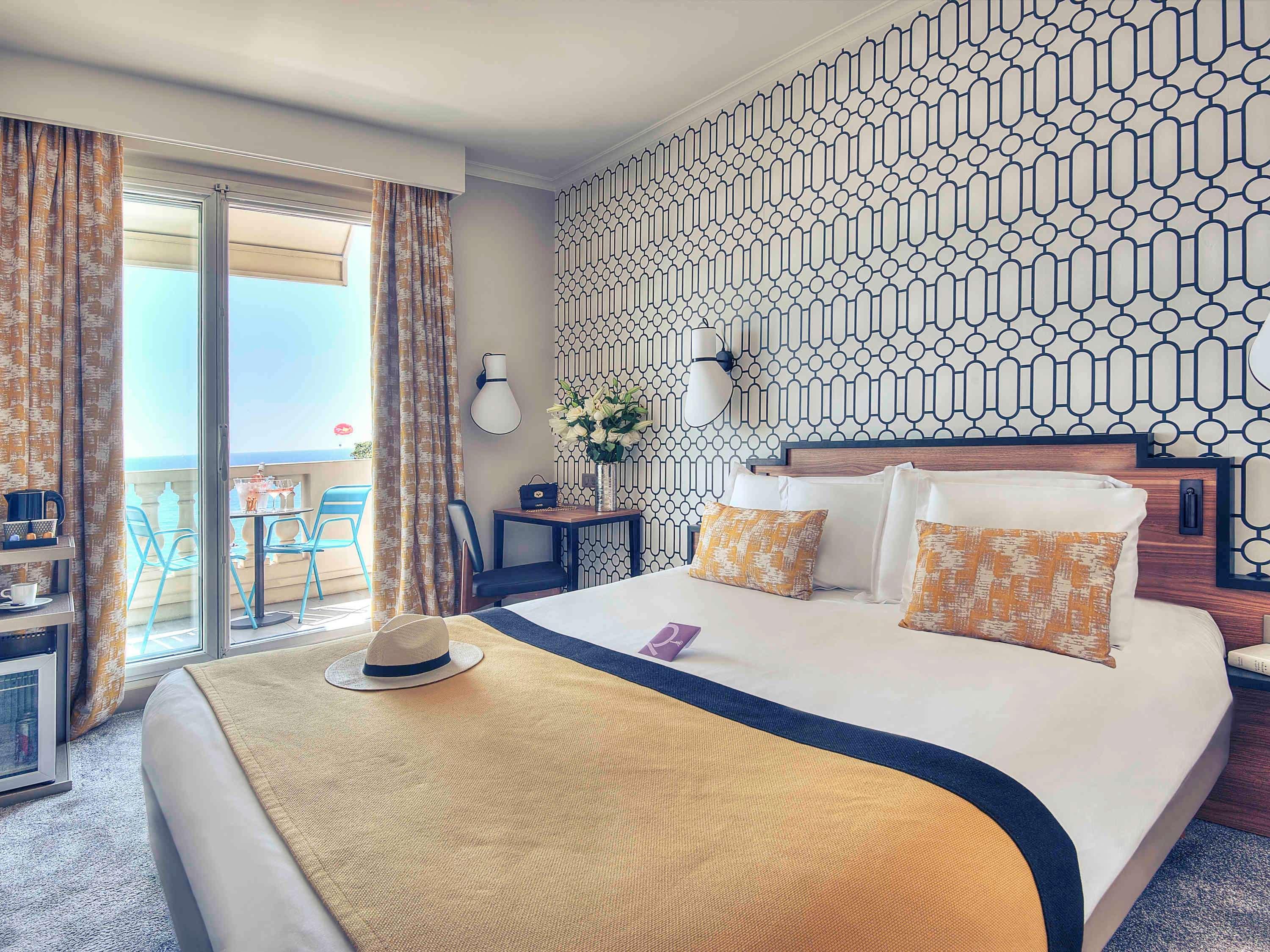 Hotel Mercure Marche Aux Fleurs 4*