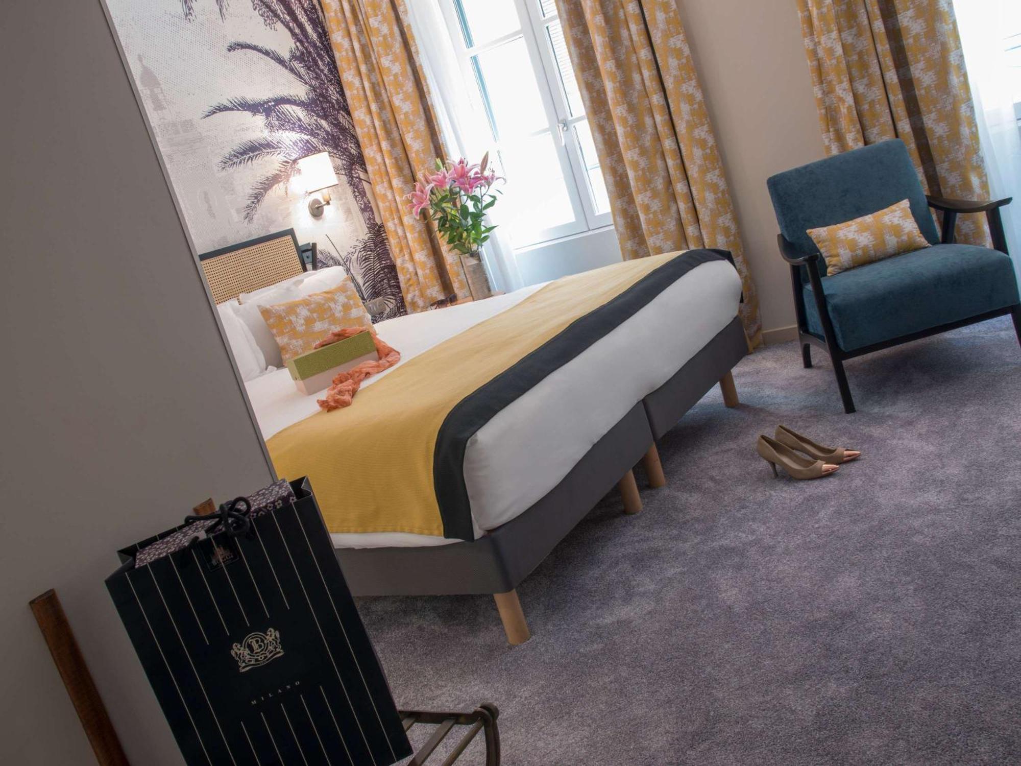 Mercure Marche Aux Fleurs Hotel 4*